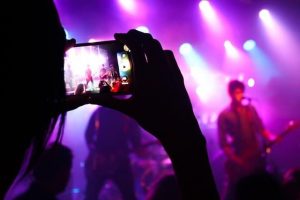 filming live entertainment broadway on your phone