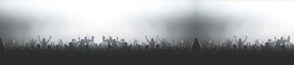 live entertainment winchcombe crowd banner