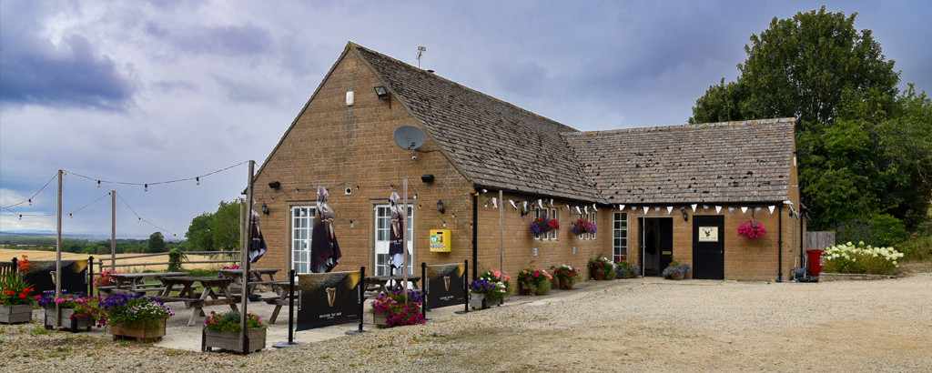 live-music-cotswolds-at-stanton-village-club-sunset